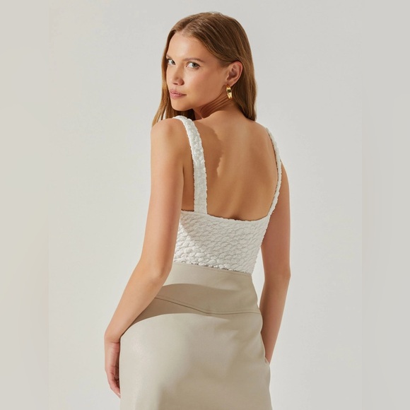 NWT- ASTR THE LABEL, ARIA BUSTIER BODYSUIT - Size L - Picture 3 of 16